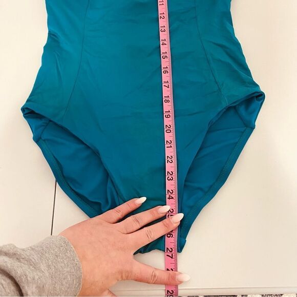 LAUNDRY BY SHELLI SEGAL Choker One Piece Swimsuit - Picture 8 of 11